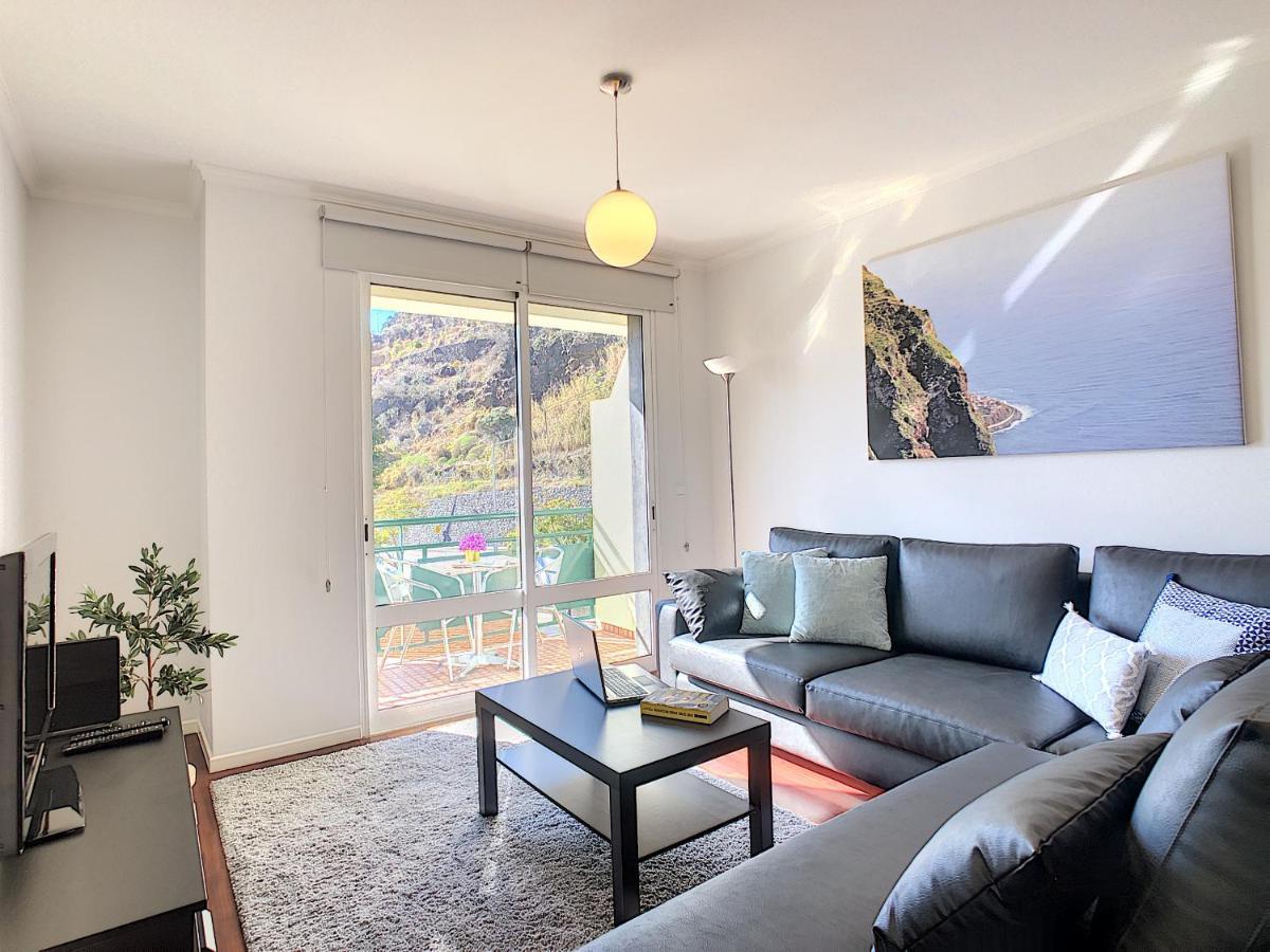 Sea N' Sun Apartment By Lovelystay Ribeira Brava Exterior photo